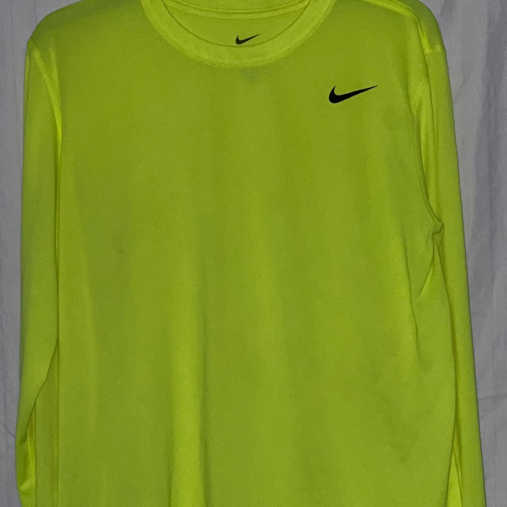 Men’s Nike long sleeve